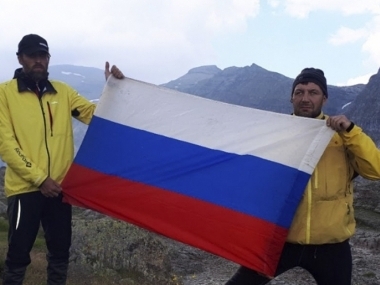 превью публикации Петербургские спортсмены с нарушением зрения перешли через Альпы